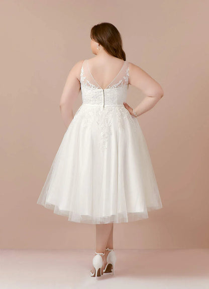 Diamond White A-Line V-Neck lace Satin Dress