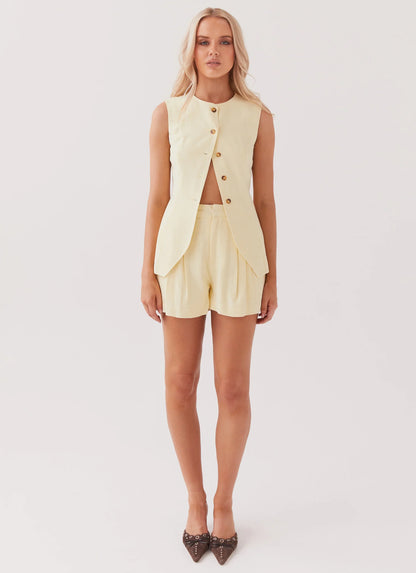 Born For Bordeaux Linen Vest - Lemon